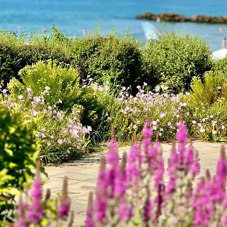 アパート Luxury Coastal Dreams