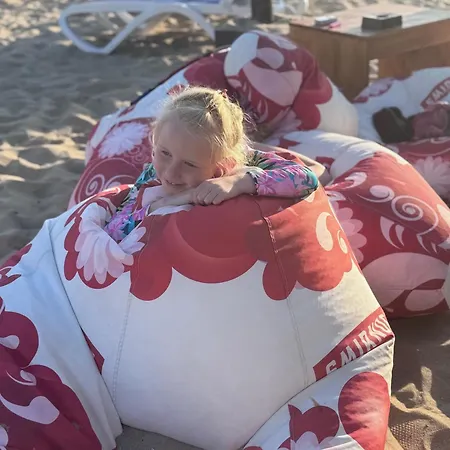 Luxury Coastal Dreams アパート